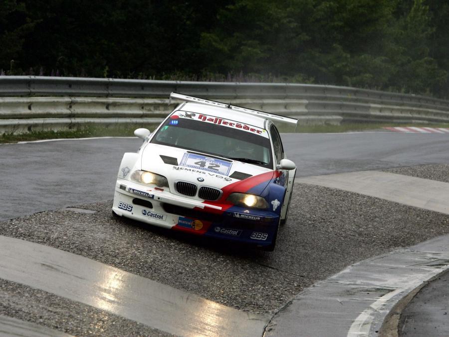  BMW M3 GTR 2001 года  (фото 11 из 27)